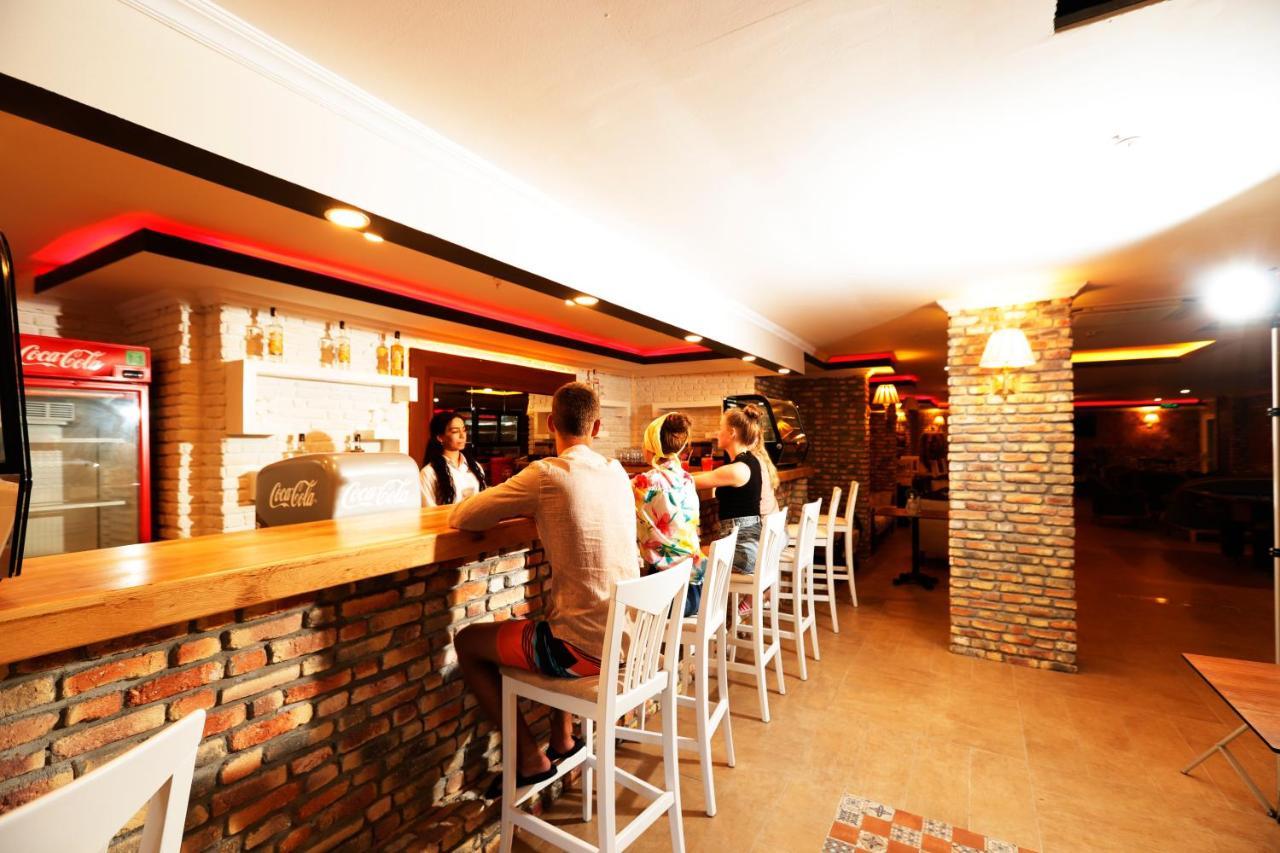 Golden Sunset Hotel&Spa Кемер Екстериор снимка Restaurant in Belgrade