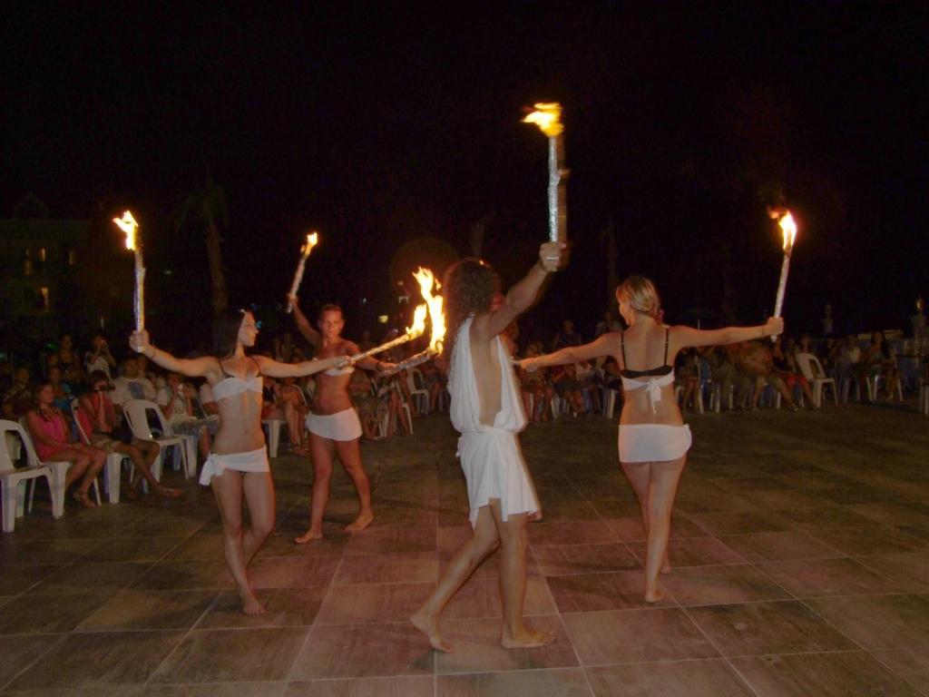 Golden Sunset Hotel&Spa Кемер Екстериор снимка Torch relay at Olympia