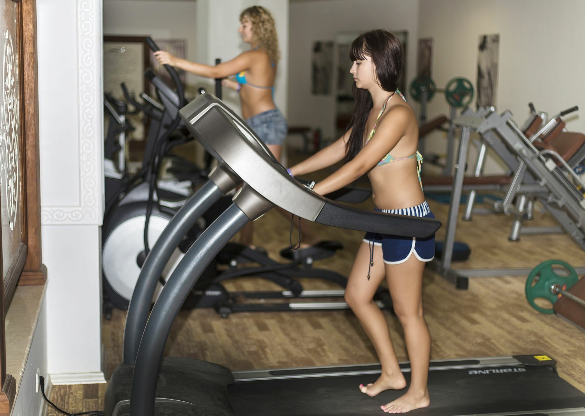 Golden Sunset Hotel&Spa Кемер Екстериор снимка A treadmill in use